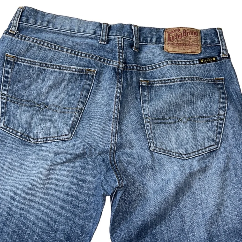 Lucky Brand Retro Style Medium Wash Blue Jeans, Size 34